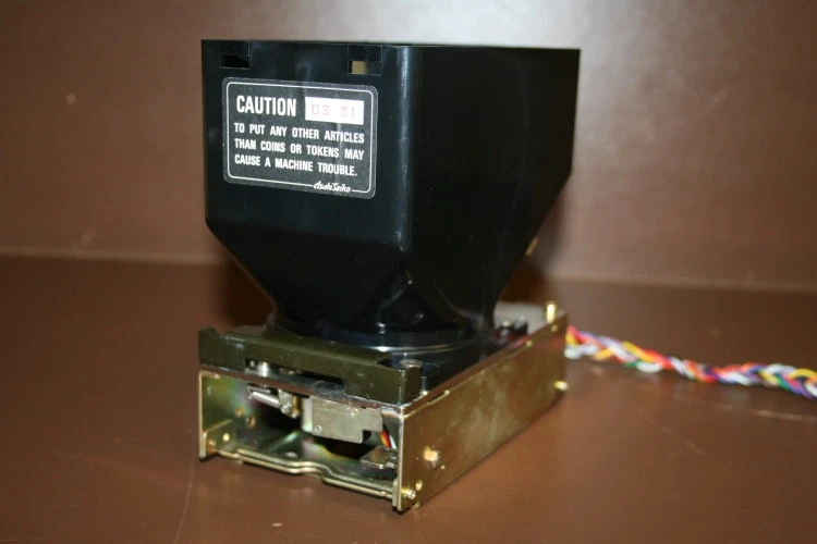 Coin hopper SA-595 w/expansion bowl $1 coins Asasi-Seiko Unused takeoff - Image 2 of 4