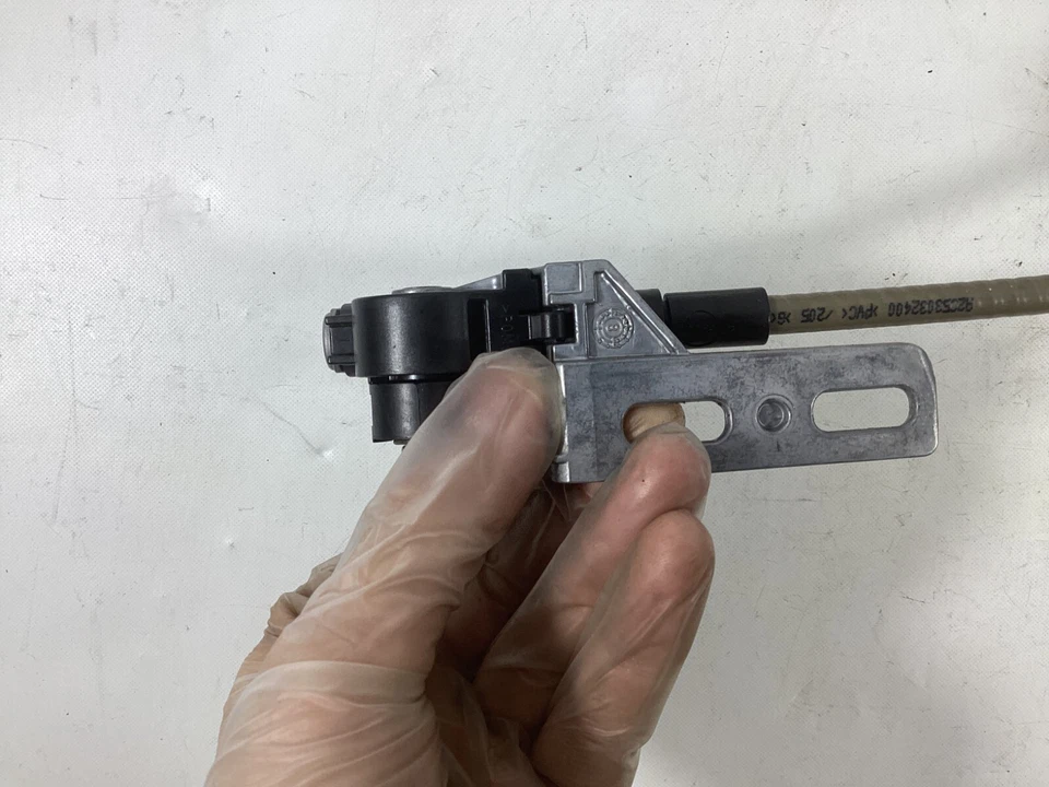 2008-2012 Mercedes Benz X164 GL550 Rear Right Quarter Window Regulator Motor OEM - Image 3 of 4