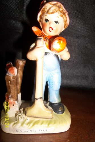 3 VINTAGE FIGURINES "HUMMEL LOOK A-LIKE" - 5 1/4" TALL -ARNART 5TH AVE. -JAPAN - Picture 5 of 12