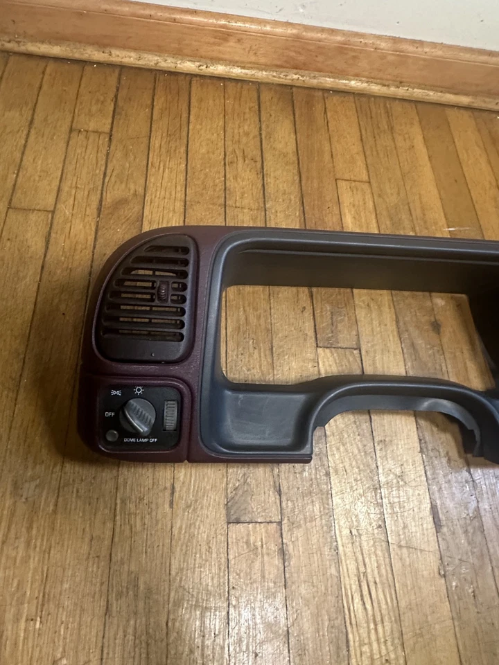 OEM 1995-1999 CHEVY SILVERADO TAHOE GMC VENTILACIÓN TABLERO MOLDURA BISEL BORGOÑA Foto 4 de 4