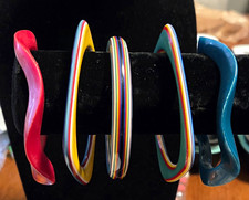 Lot of 5 VINTAGE Multicolor Plastic Bangle Bracelets 60's-80's Costume Jewelry