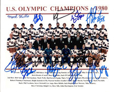 1980 OLYMPIC HOCKEY SIGNED 8x10 TEAM PHOTO+COA    11 SIGNED   ERUZIONE+JIM CRAIG