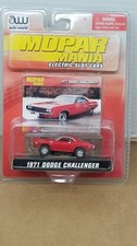 Auto World Mopar Mania 1971 Dodge Challenger Slot Car Carded Version NIP L4