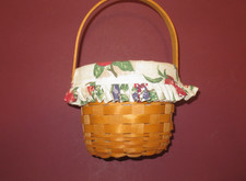 Longaberger Round Basket - Fruit medly fabric liner/protector 6-1/2" diameter
