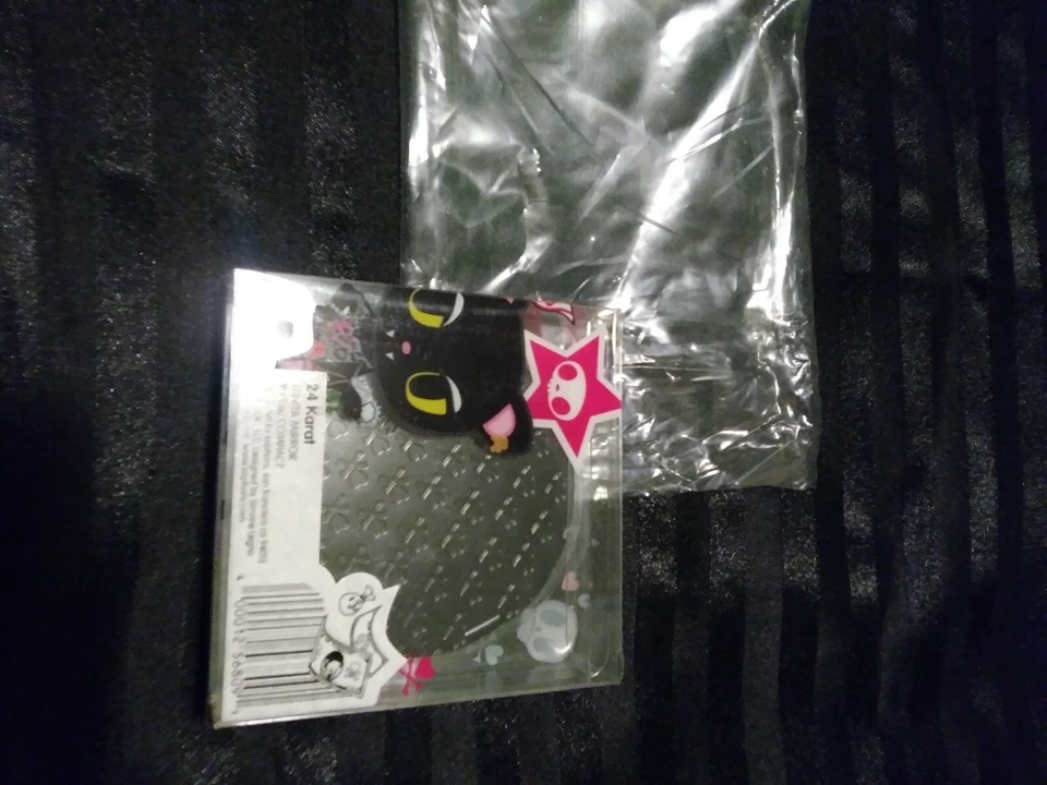 ~ Tokidoki 24kt 小巧镜面全新~ — 第 3/4 张图片