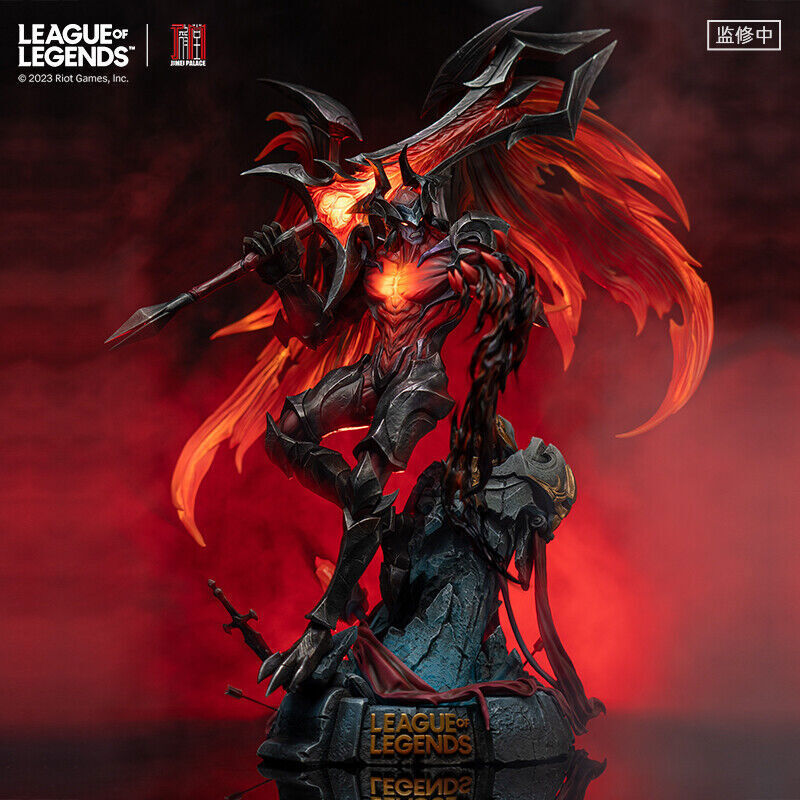 1/6 Official League of Legends Aatrox LED Statue the Darkin Blade