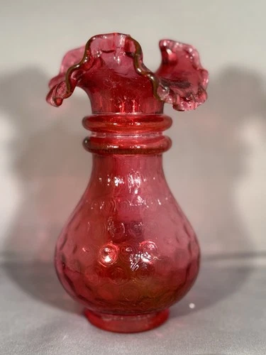 Vintage Fenton Glass Cranberry Opalescent Coin Dot Thumbprint Ruffled Vase 6"