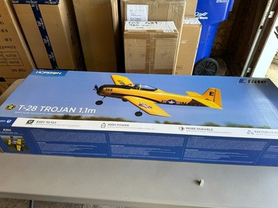 E-flite T-28 Trojan 1.1m BNF Basic EFL08250 NIB