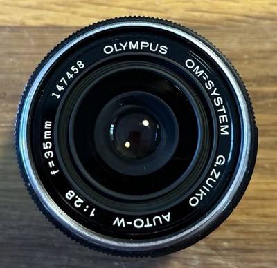 Olympus OM SYSTEM G Zuiko Auto W 35mm f/2.8 MF Lens w/ Caps