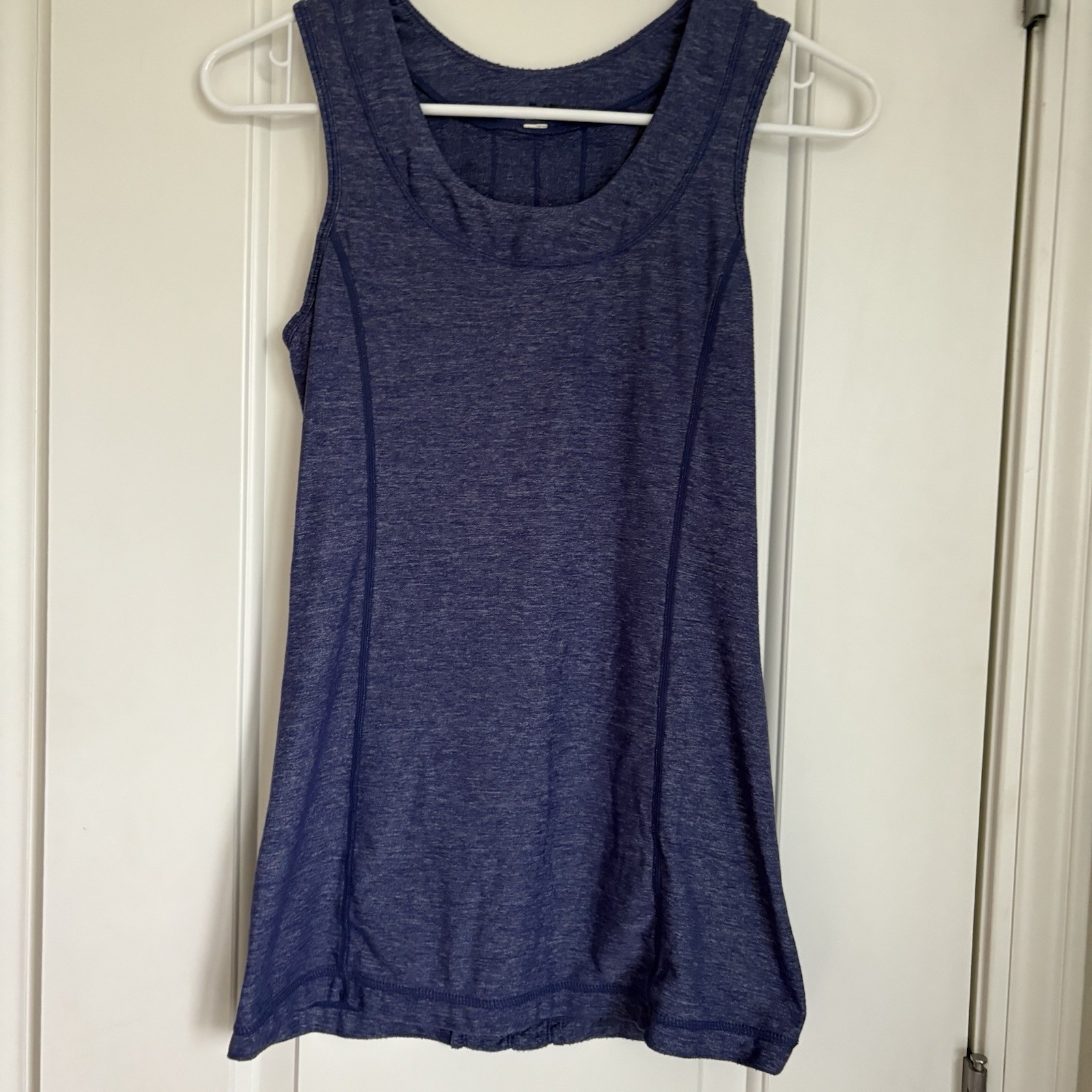 Lululemon Women’s Dash Tank II With Ruffle Spine Hem And Back Pocket - Size 4