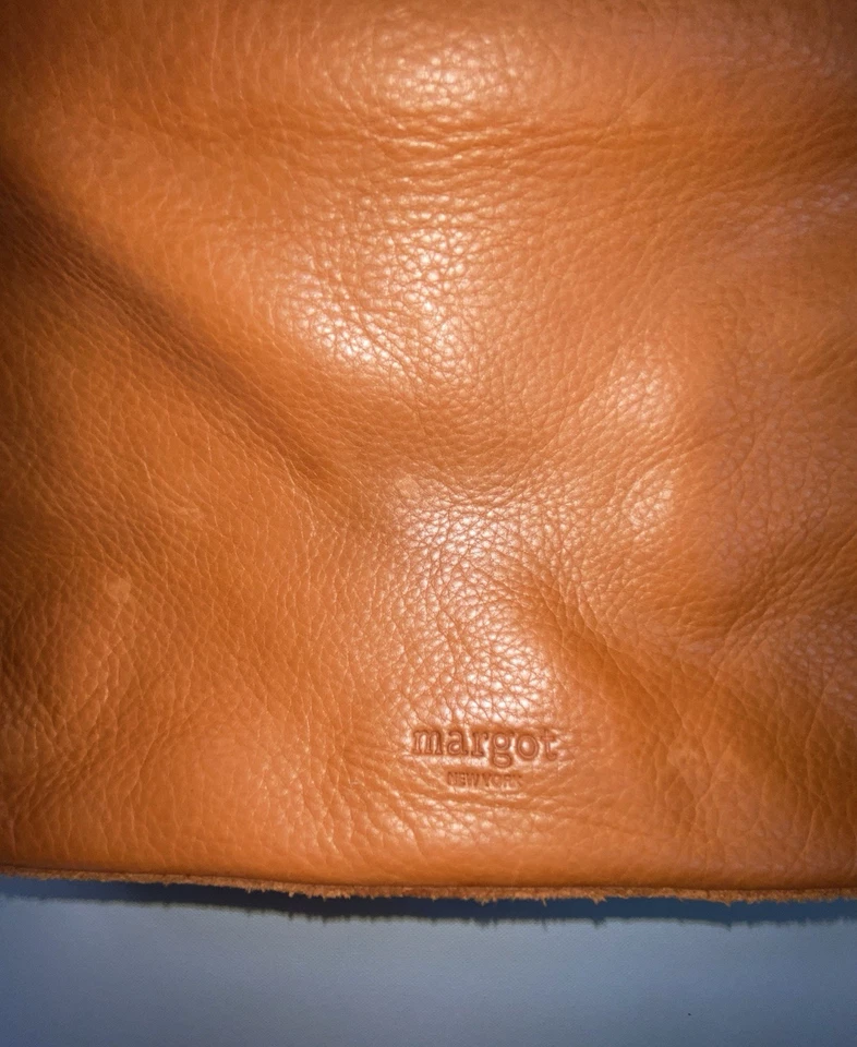 Bolso de Hombro Ajustable Margot New York Cuero Coñac Triple Bolsillo Cartera Cremallera Foto 2 de 4