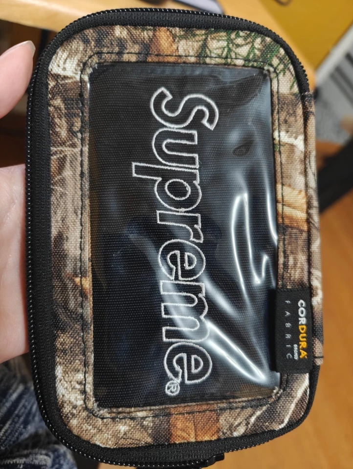 Cartera Supreme para hombre (pequeña bolsa con cremallera) Foto 2 de 3