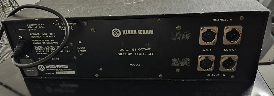 Klark Teknik DN360 2-Channel 30-Band 1/3 Octave Analog Graphic Equalizer - Image 2 of 3