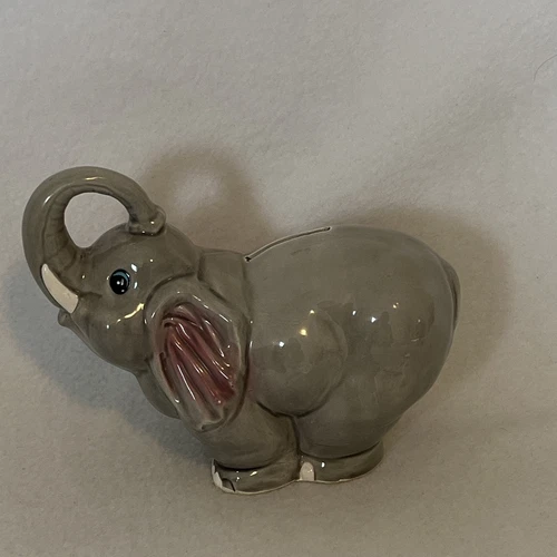 Vintage UCGC Taiwan Elephant Bank - Picture 1 of 9