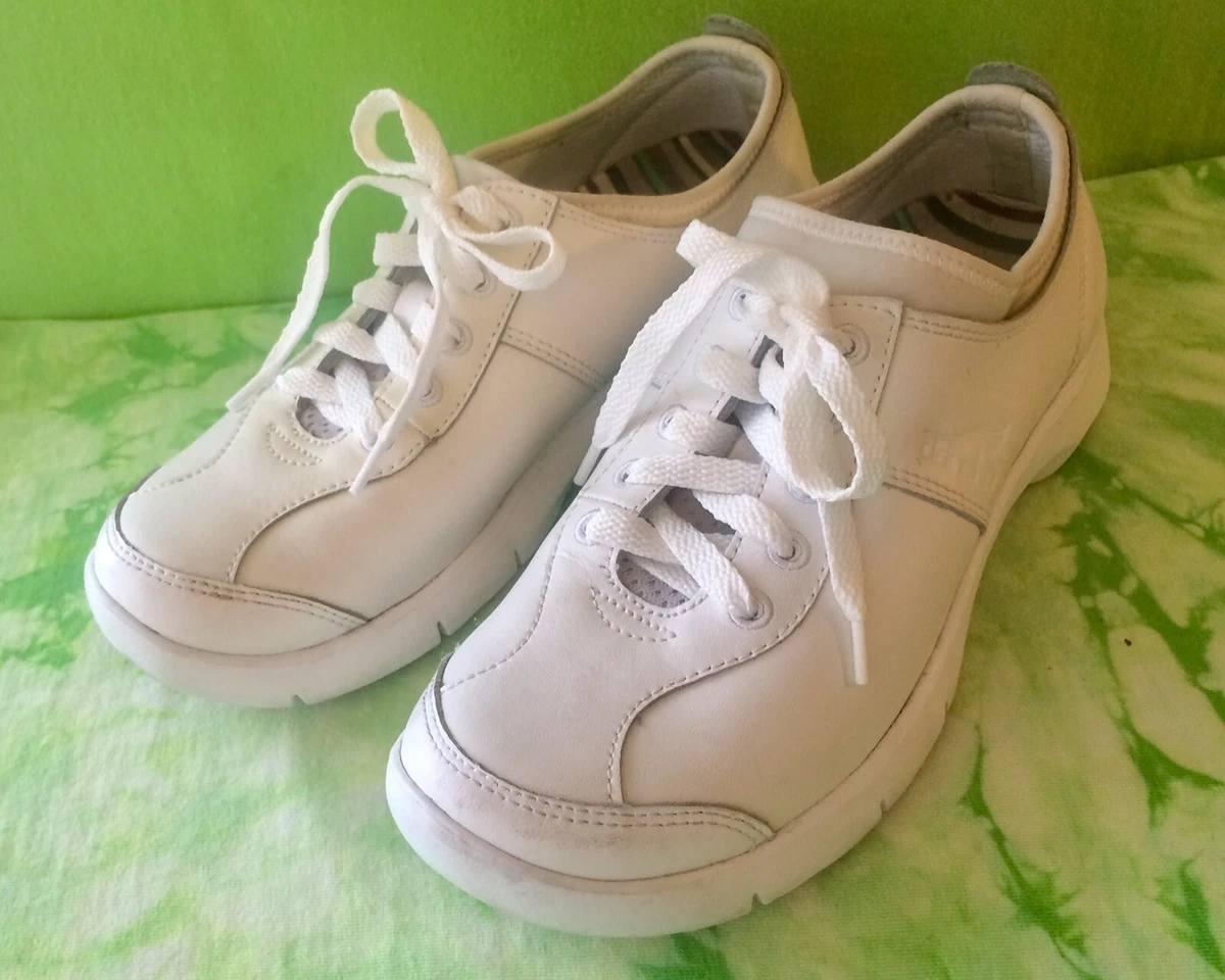 Dansko white deals leather nursing shoes