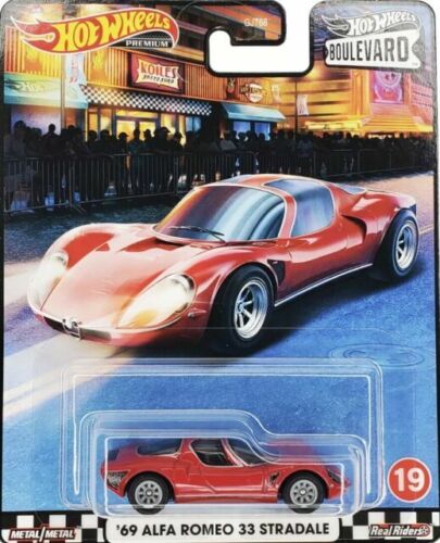 Bandai 1/12 Scale Alfa Romeo Gran Sport Quattroruote Zagato Bandai 1/12 Scale Alfa Romeo Gran Sport Quattroruote Zagato