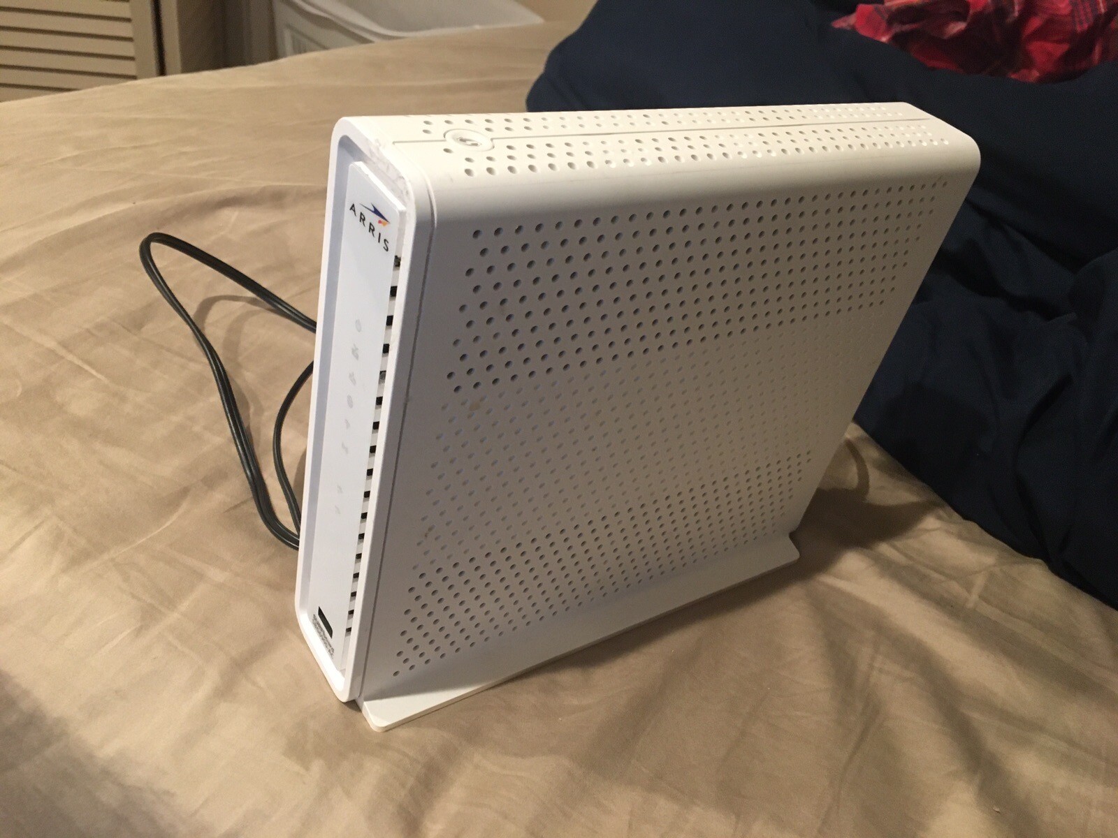 ARRIS SURFboard SBG6900AC Docsis 3.0 AC1900 Cable Modem/ WiFi Router