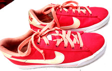 NIKE Orange /White accents, Sz 8, 408182-601, Low Height SNEAKERS