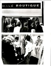 LG924 1966 Original UPI Photo WITH THE MOD CREW London Carnaby Street Teenagers