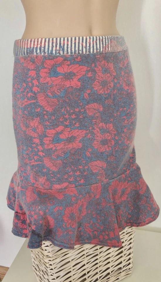 VERSACE VERSUS Wool Flounce Pencil skirt Floral Ruffle Hem IT44-M Block Print💐 - Image 3 of 4