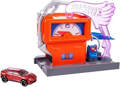 Hot Wheels FMY97 City Downtown Super Fuel Stop Play Set