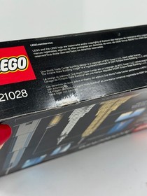 New in Box Sealed LEGO ARCHITECTURE: New York City (21028)