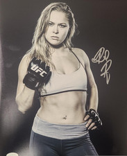 Ronda Rousey MMA Cards and Autographed Memorabilia Guide 42