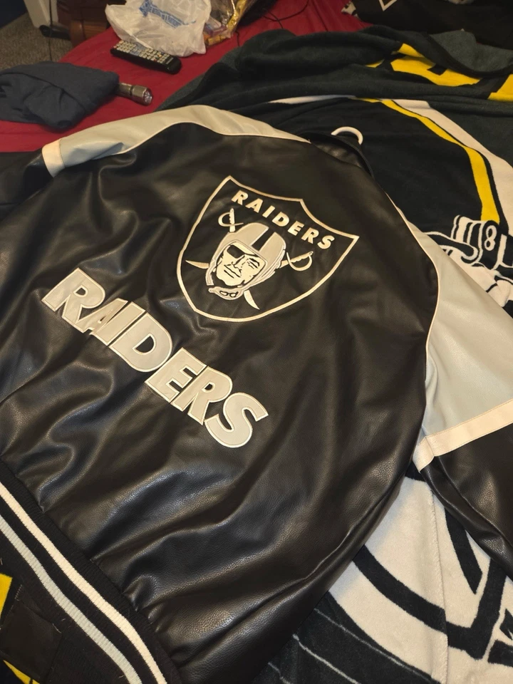 Raiders NFL Genuine Leather Jacket XXL Black Silver – Zipper Needs Repair - Image 4 of 4