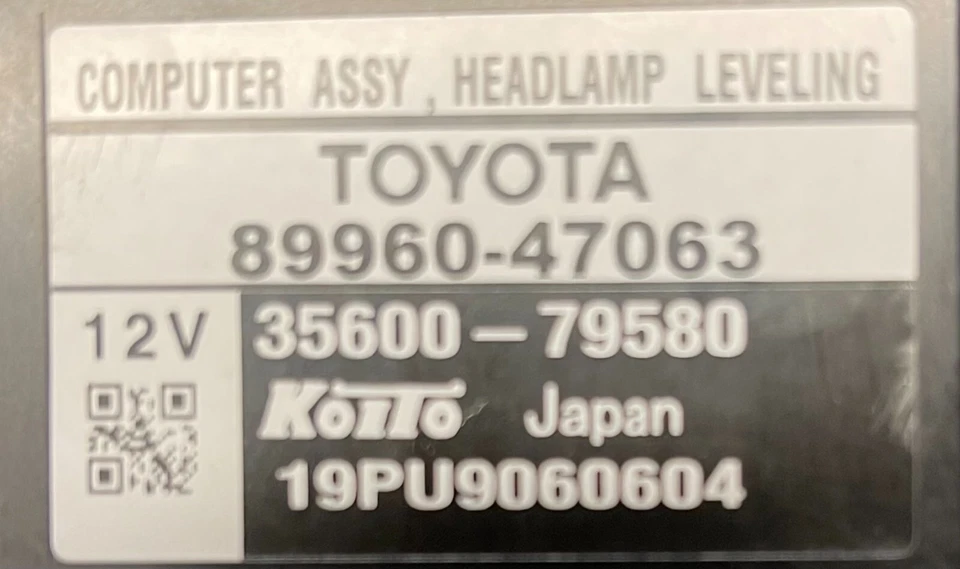 2012 TOYOTA PRIUS V HEADLIGHT LEVELING CONTROL UNIT MODULE PART 89960-47063 OEM - Image 4 of 4