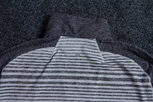 Lululemon Sweater Men’s L Striped Activewear Pullover 1/4 Zip Reflective Gray - Picture 9 of 9