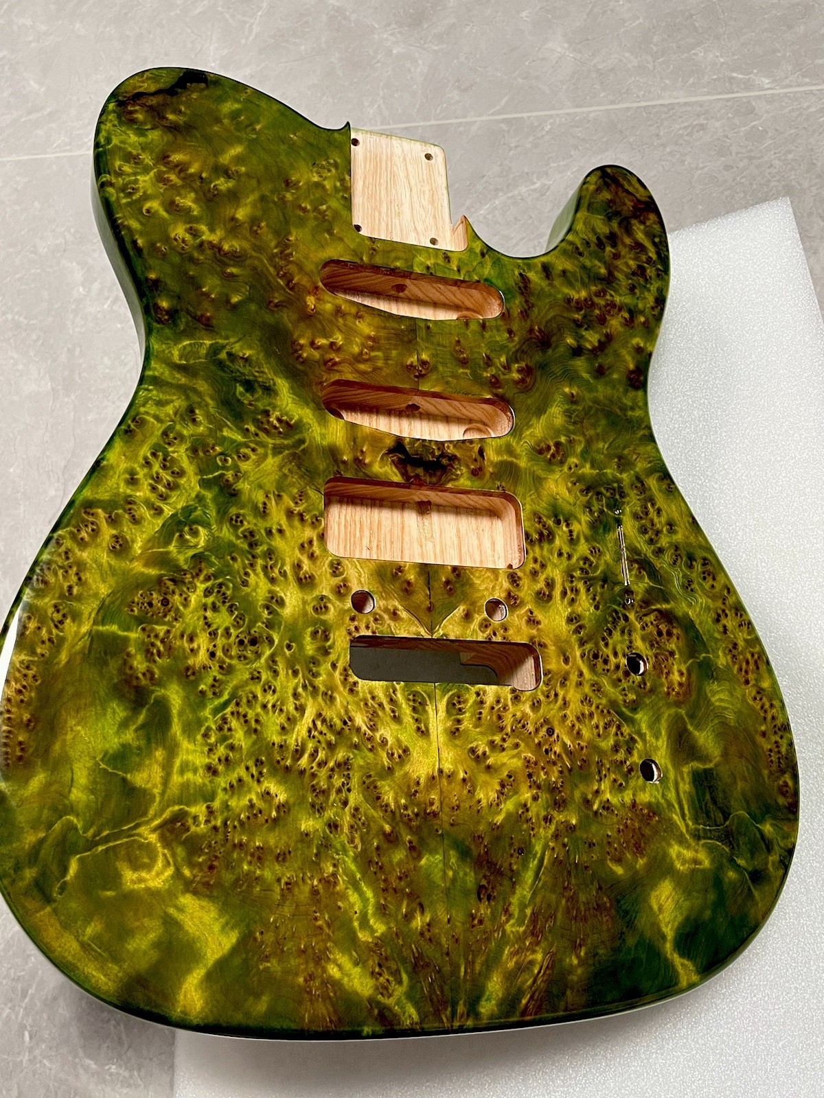 AAAAA  Ash electric guitar body and green gloss Burl thickened cover