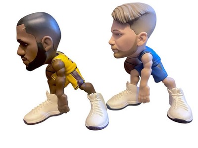 NBA LeBron James フィギュア Lakers 23 NBA Vinyl Collectible Figures – LeBron James Lakers #23 & Luka