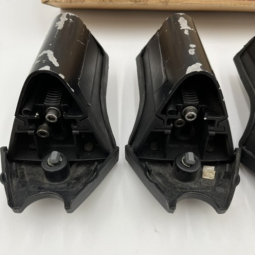 Yakima Railgrab Rooftop Rack Towers w/ covers, 2 Sizes of Claws #00138 READ - Picture 8 of 14