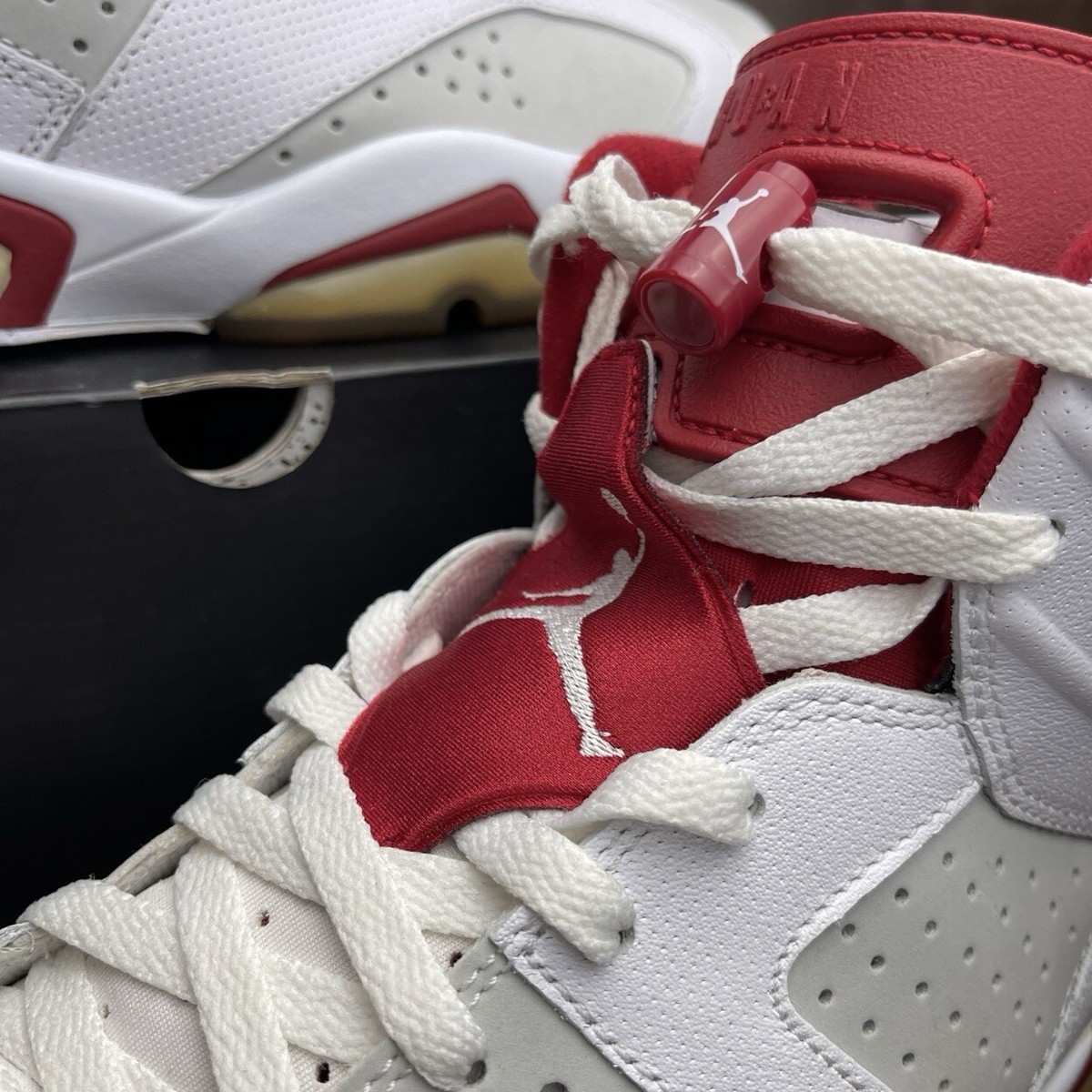 Air Jordan 6 Retro Alternate Hare Size 10 384664-113 White Red OG