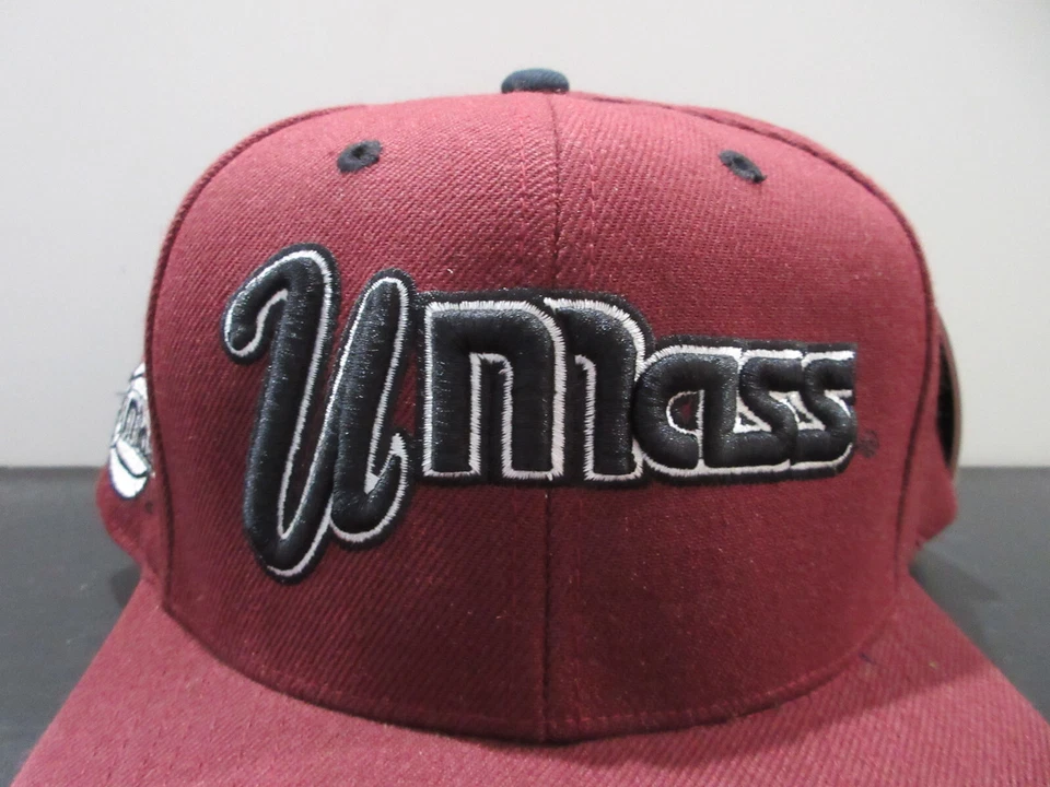VINTAGE UMass Minutemen Hat Cap Snap Back Red Black College Basketball Mens 90s - Image 2 of 4