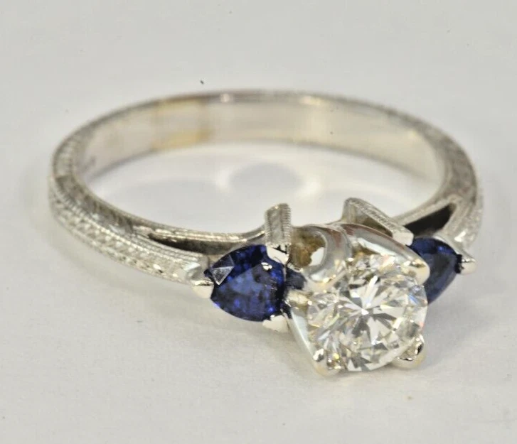 Certificado GIA. Anillo de zafiro de diamantes naturales de 60 quilates internamente impecable de oro de 14 k Foto 4 de 4