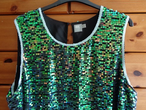 ASOS GREEN SEQUINS SHIFT DRESS Fully Lined Keyhole Back 26 - Picture 15 of 18