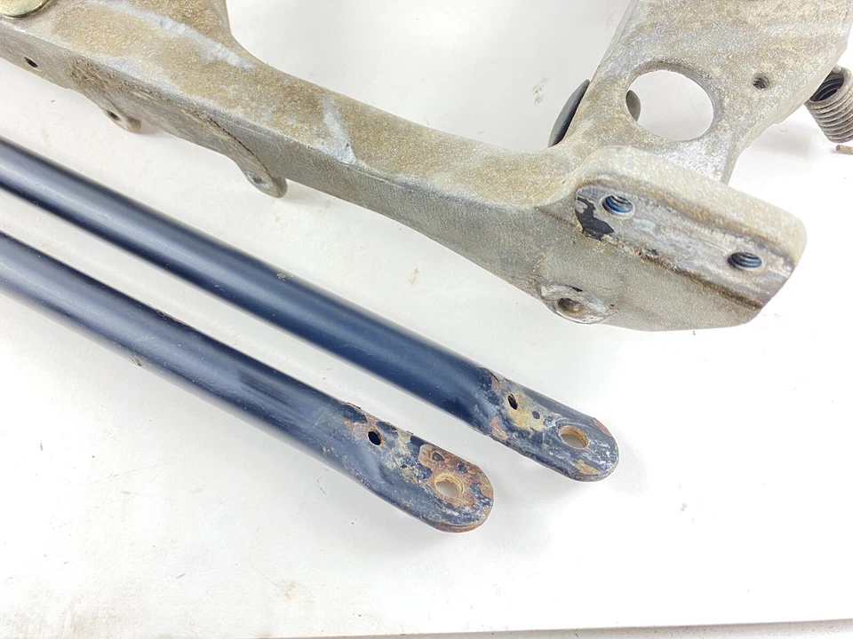 ✅Polaris Outlaw 525s 2008 subchasis varillas chasis trasero soporte POLARIS OEM 06-11 Foto 2 de 4