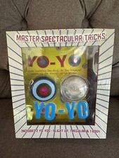 YoYo Trick Kit by Parragon Books w/ 2-YoYo s and Instruction Book New