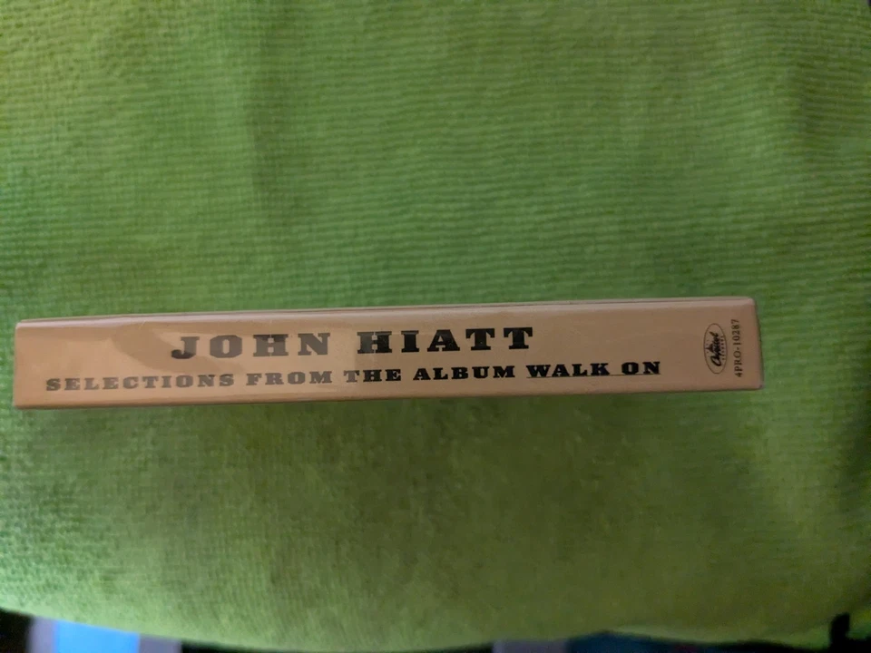 "Walk On" Album Sampler by John Hiatt - Cassingle - 4PRO-10287 - still sealed  - Image 3 of 3
