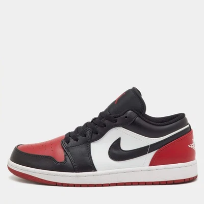 Baskets Air Jordans en cuir noir rouge Jordan 1 à bout large pointure 45 - Photo 1/4