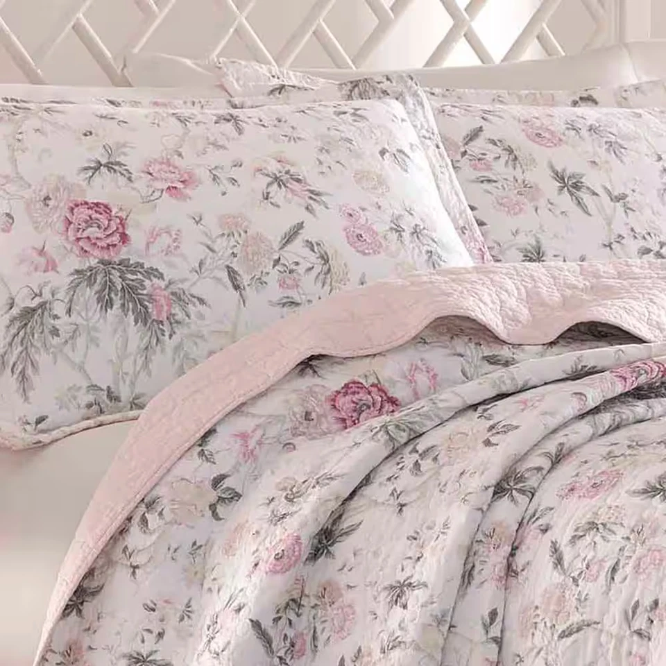 Breezy Floral 3-Piece Pink and Gray Floral Cotton Full/Queen Quilt Set - Image 2 of 4