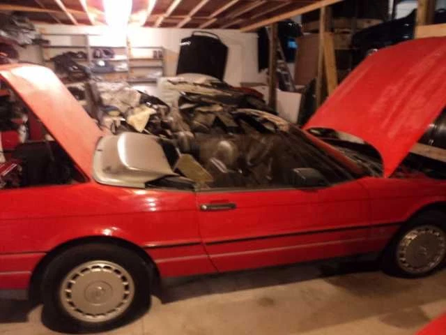 ALLANTE   1990 Fuel Filler Door 282661 - Image 4 of 4