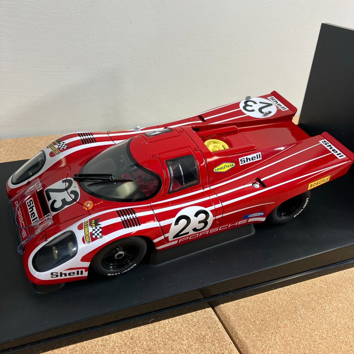 AUTOART 1/18 Porsche 917K Le Mans Glory