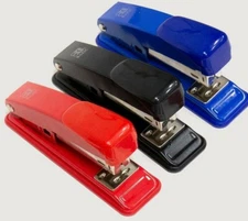 Desktop Metal Standard Stapler 26/6 With 50 Ct Staples Excellent, Random Color