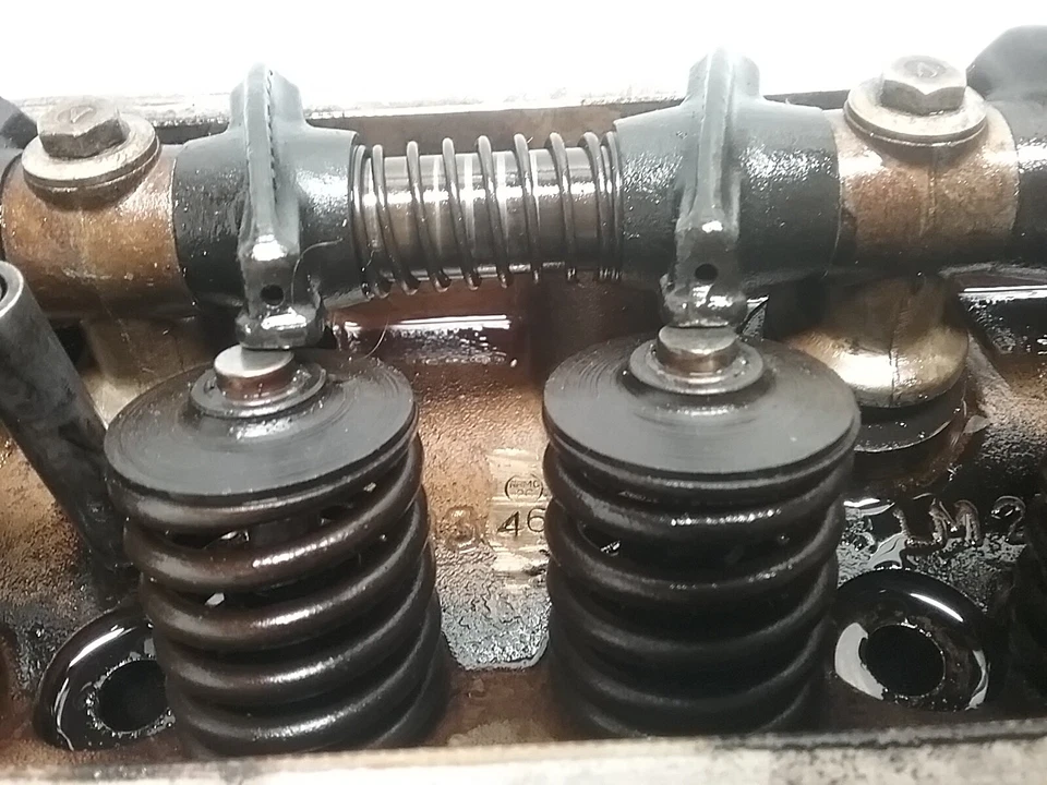 Rolls Royce Silver Spur 1986 culata lateral izquierda 306.RR1N86 6,75 L Foto 3 de 4