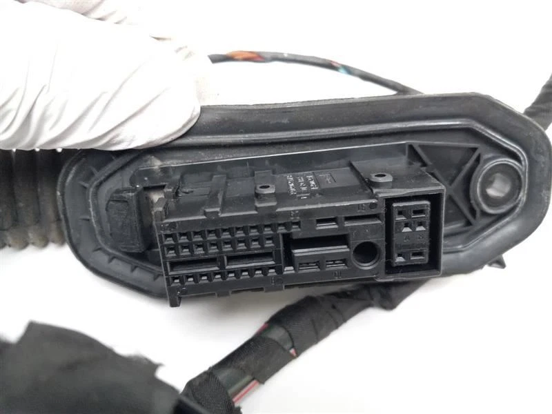 REAR DRIVER DOOR WIRE HARNESS fits BMW 535 XI 2006 - 2010 - Image 4 of 4