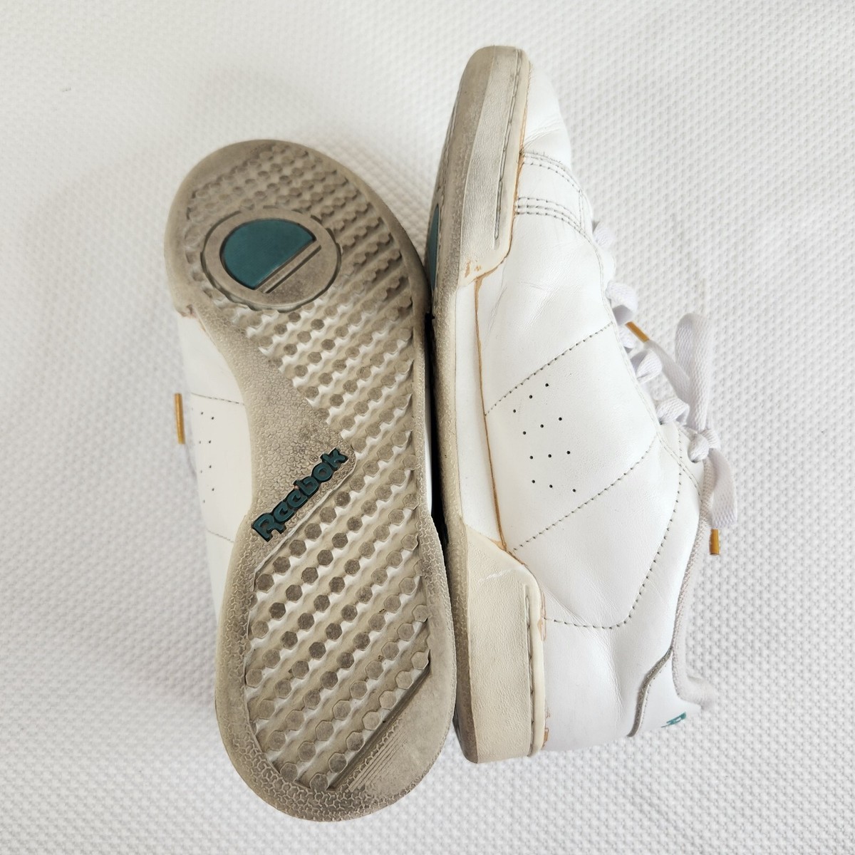 Vintage 90s Reebok Sneakers Tennis Shoes White 7.5 Women's Vintage 90s Reebok Sneakers Tennis Shoes White 7.5 Women's