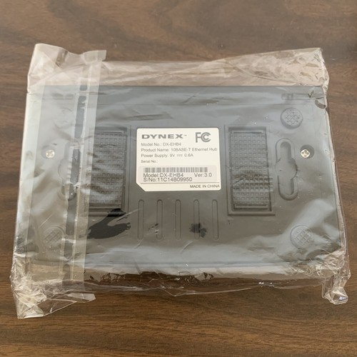 Dynex DX- EHB4 Version 3.0 DC Power External 4 Port 10Mbps 10Base-T Ethernet Hub - Picture 3 of 5