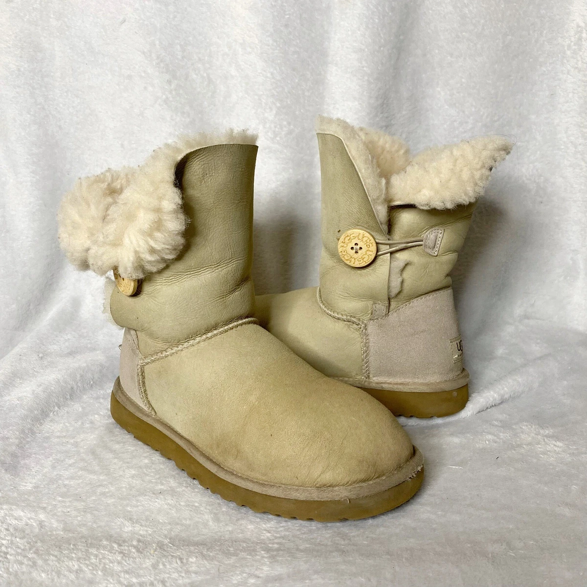 Ugg bailey button folded over deals